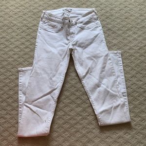 Women’s hollister white skinny jeans 5L